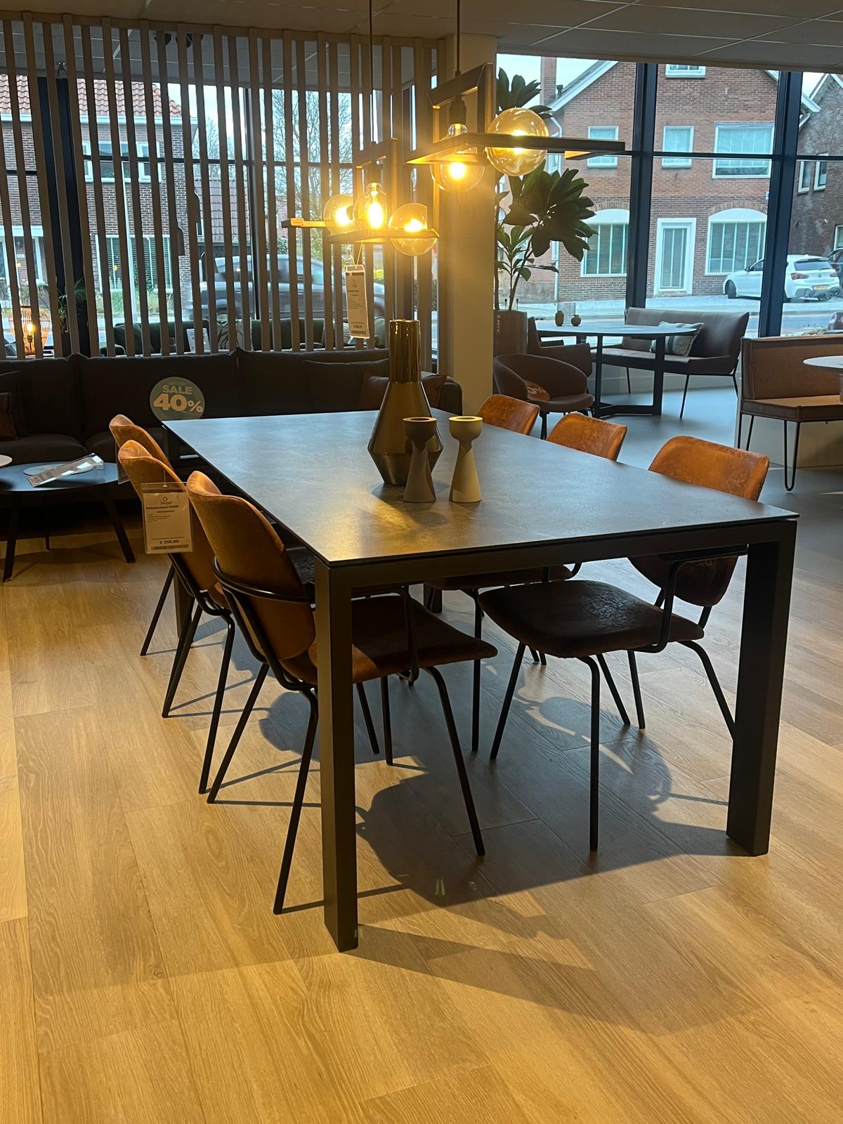 Eettafel Cervo uitschuifbaar