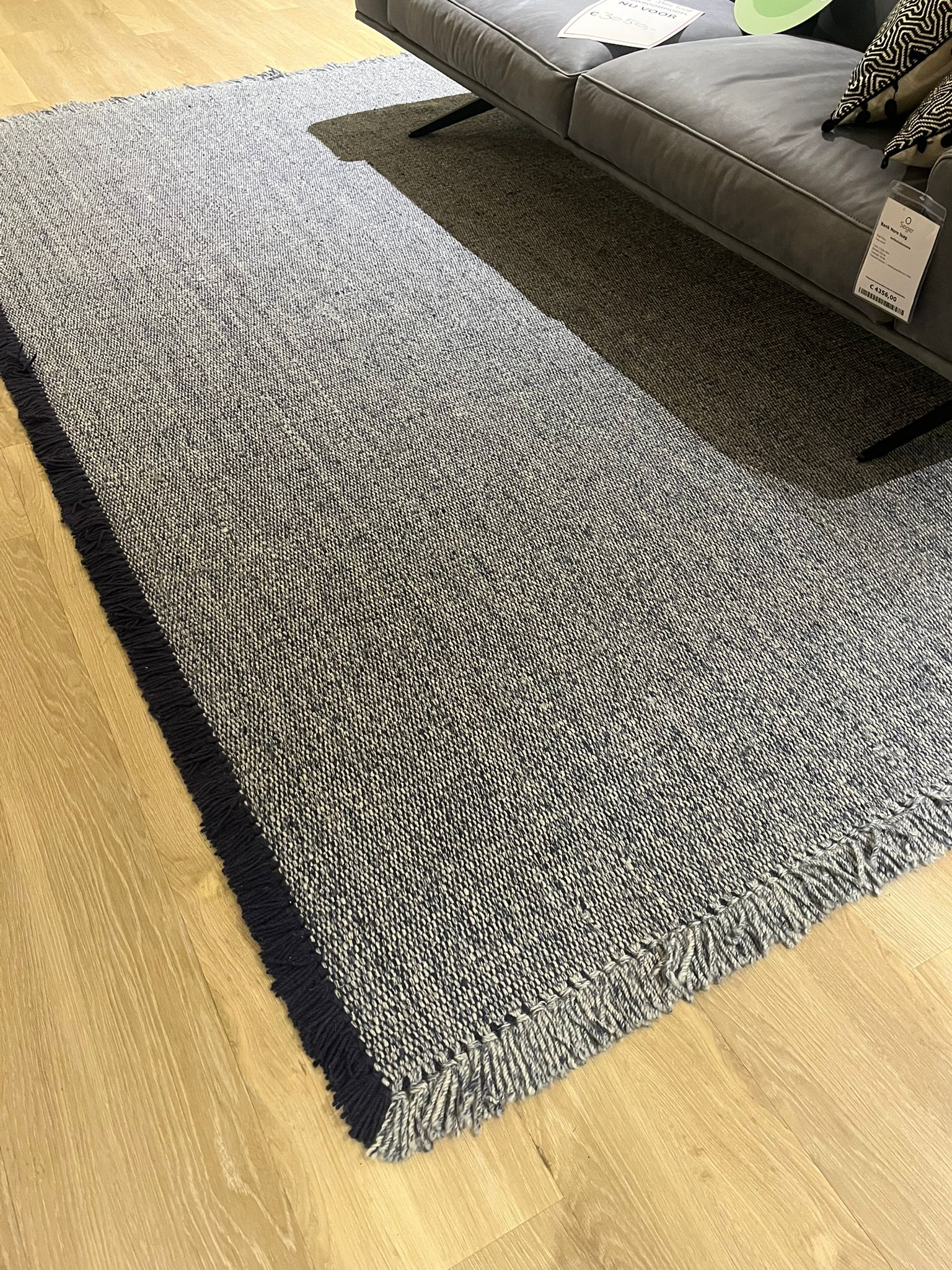 Karpet Barrax Blue